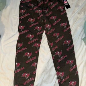 NFL Kids Buccaneers Logo Hoodie and Sweatpants - Red and Brown